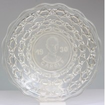 vide-poche "Carol al II-lea". camee intaglio, Bohemia camphor glass. 1930 